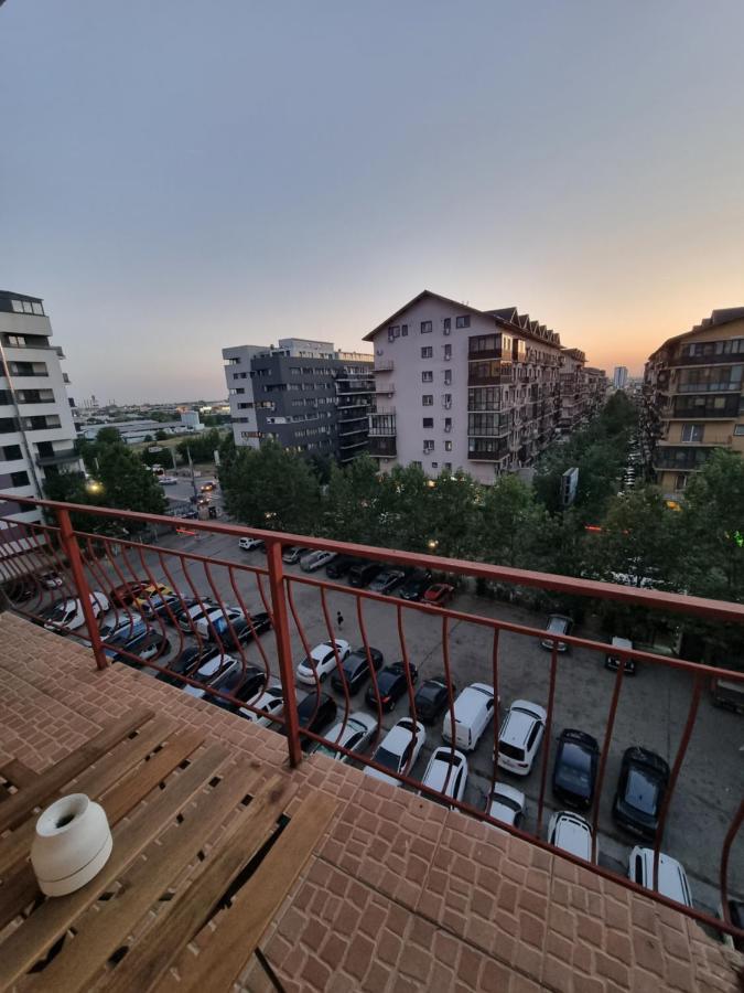 Cosy Spacious With Parking, Wi-fi, Smart-tv Netflix Rosu