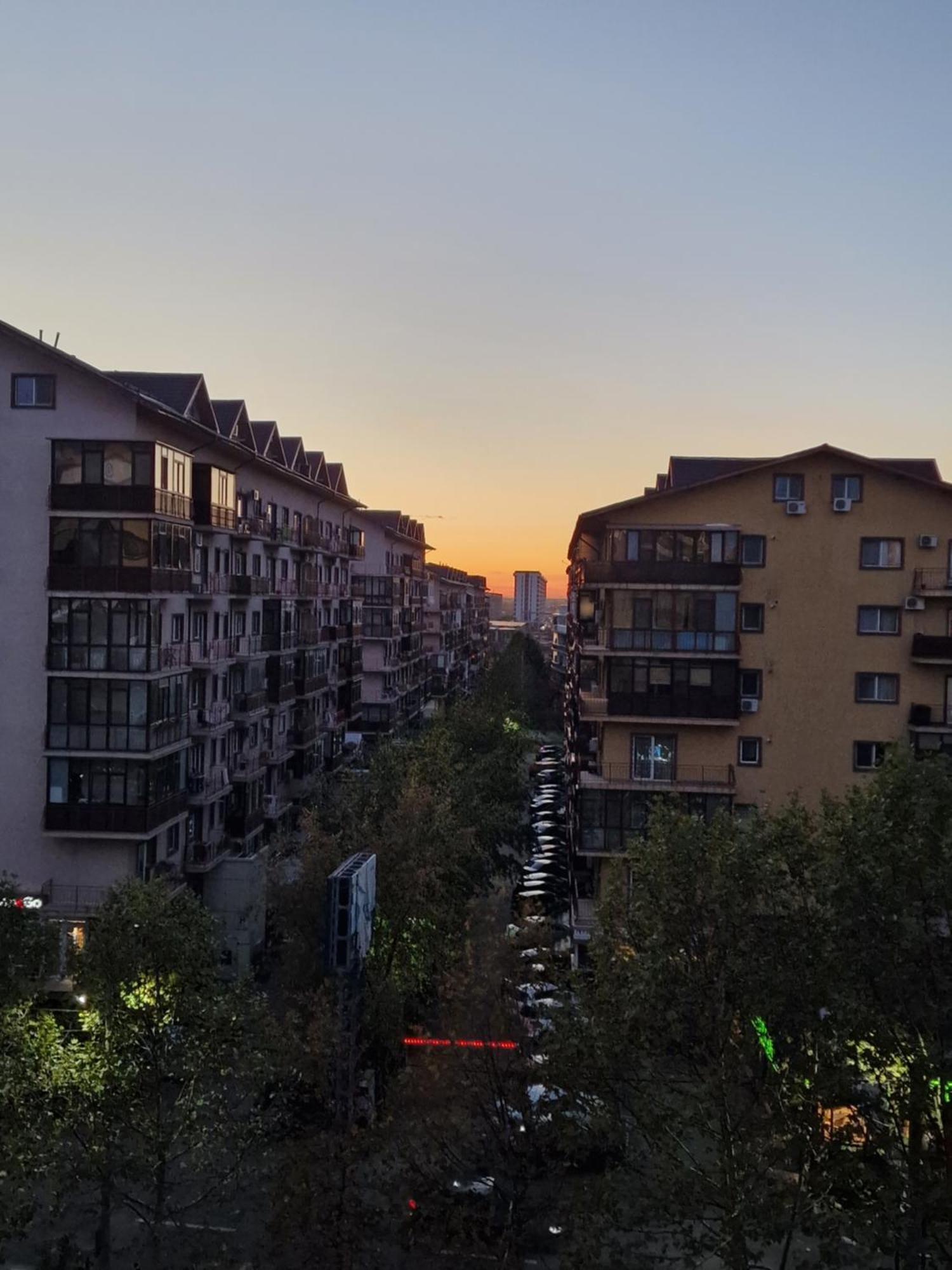 Apartment Cosy Spacious With Parking, Wi-fi, Smart-tv Netflix