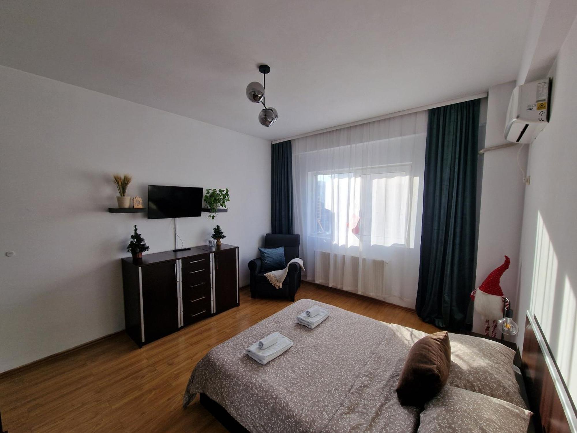 Cosy Spacious With Parking, Wi-fi, Smart-tv Netflix *
