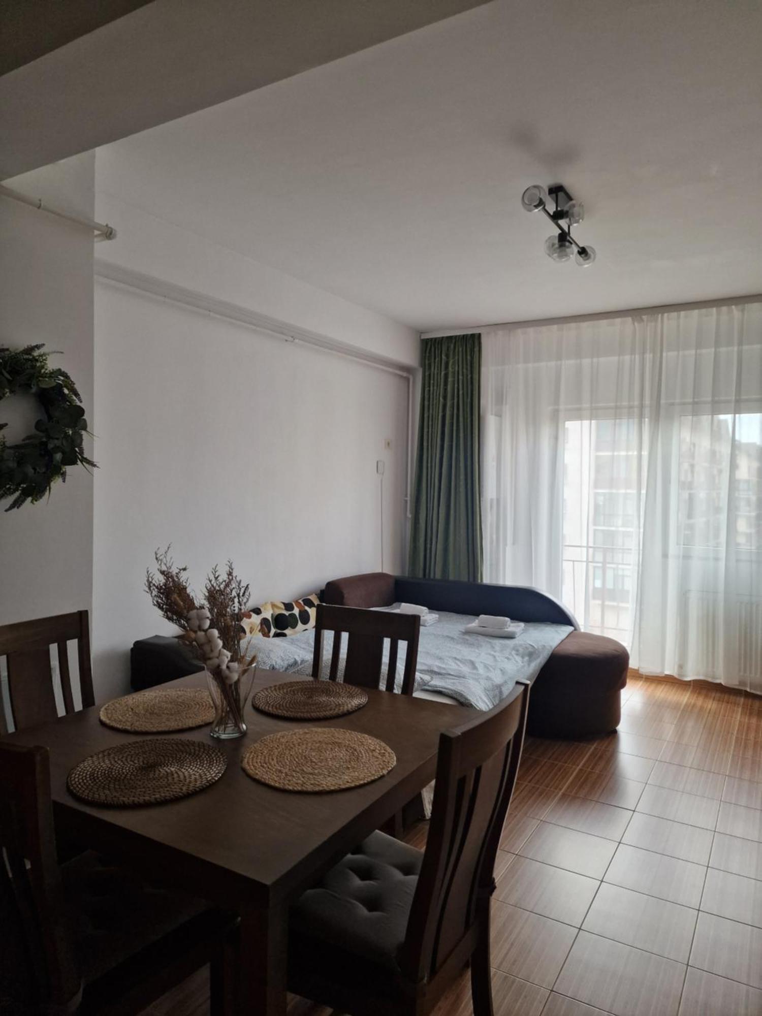 Cosy Spacious With Parking, Wi-fi, Smart-tv Netflix